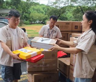 金秋慶佳節(jié)  感恩心更歡